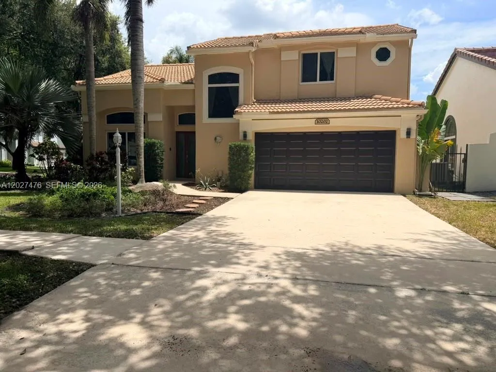 Foto de propiedad en 10202 Caracas Street, Cooper City, FL 33026 Cooper City con MLS# 