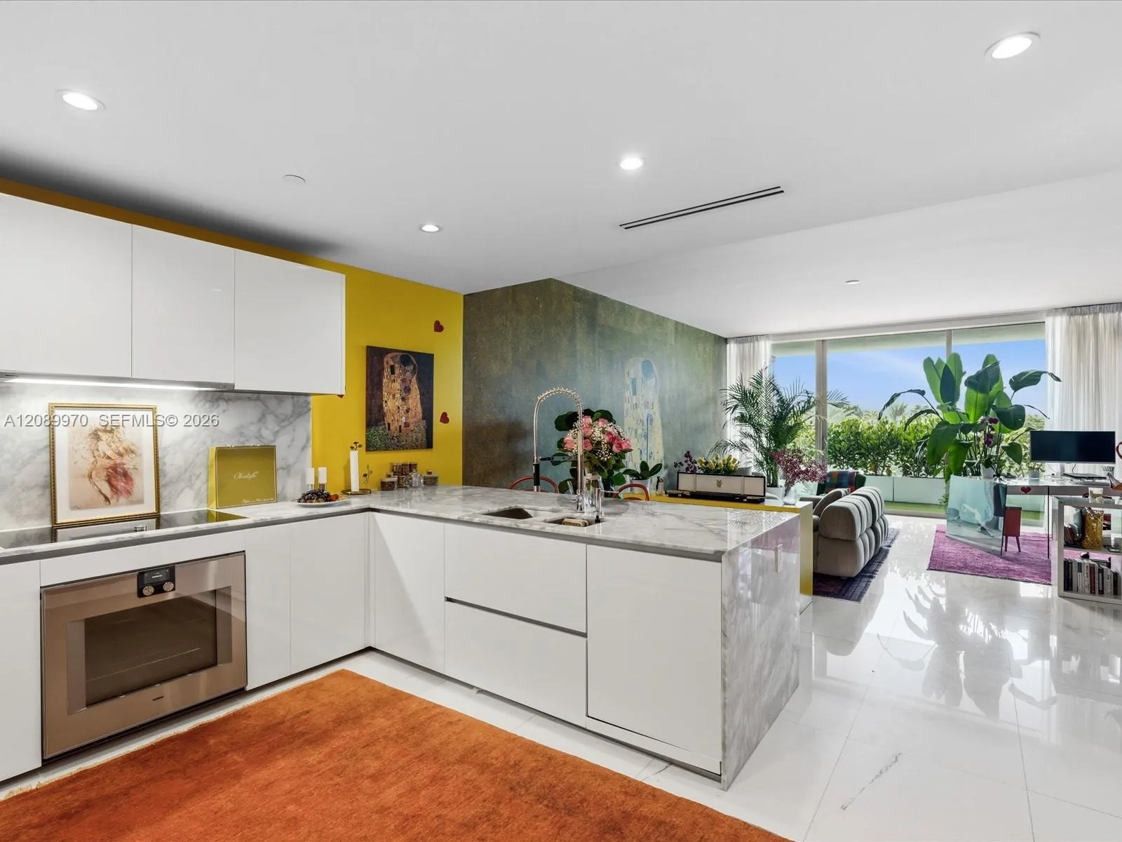 En Venta 10203 Collins Avenue 304, Bal Harbour, FL 33154, Bal Harbour, FL 33154