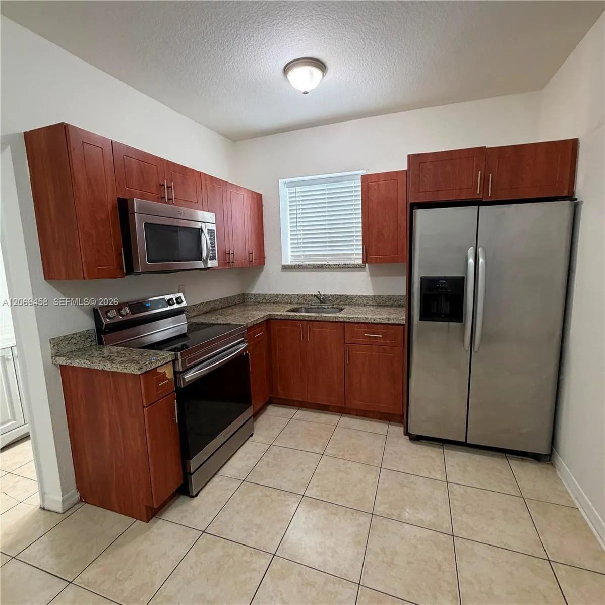 Foto de propiedad en 1021 NW 3rd Street 208, Miami, FL 33128 Miami con MLS# 