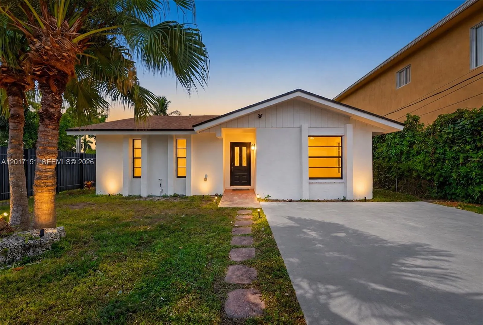 Vendido 10210 SW 175th Street, Miami, FL 33157, Miami, FL 33157