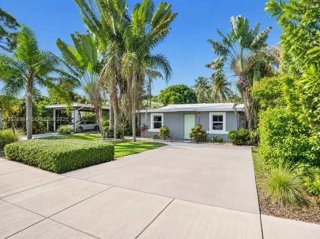 Foto de propiedad en 1022 NE 34th Court, Oakland Park, FL 33334 Oakland Park con MLS# 