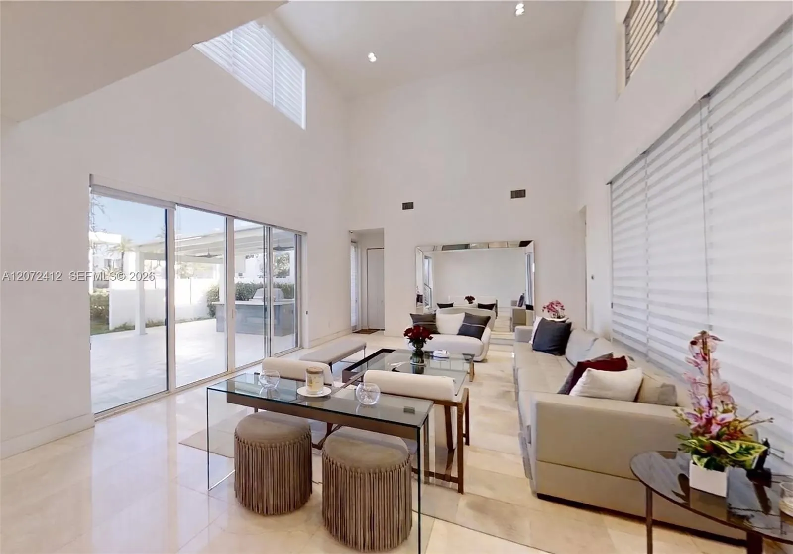 Foto de propiedad en 10229 NW 74th Terrace, Doral, FL 33178 Doral con MLS# 