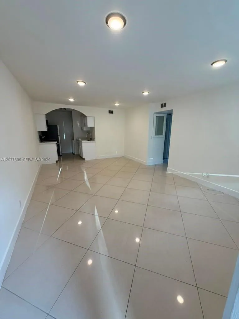Foto de propiedad en 10230 Twin Lakes Drive 16-C, Coral Springs, FL 33071 Coral Springs con MLS# 