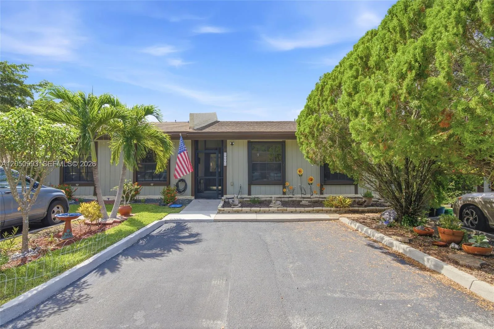 Vendido 10231 Buttercup Court, Pembroke Pines, FL 33026, Pembroke Pines, FL 33026