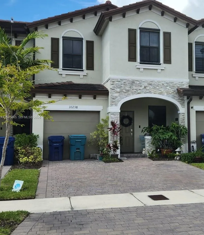 En Renta 10238 SW 228th Terrace, Cutler Bay, FL 33190, Cutler Bay, FL 33190