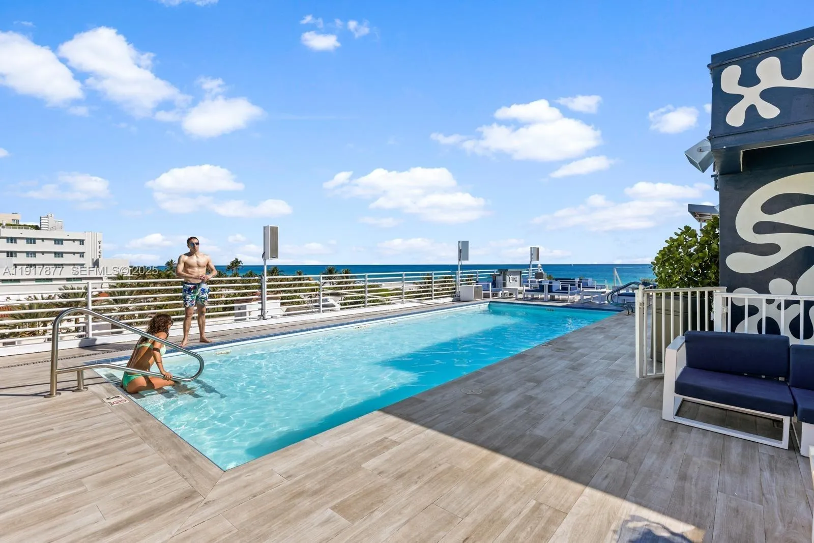 Foto de propiedad en 1024 Ocean Drive A502, Miami Beach, FL 33139 Miami Beach con MLS# 