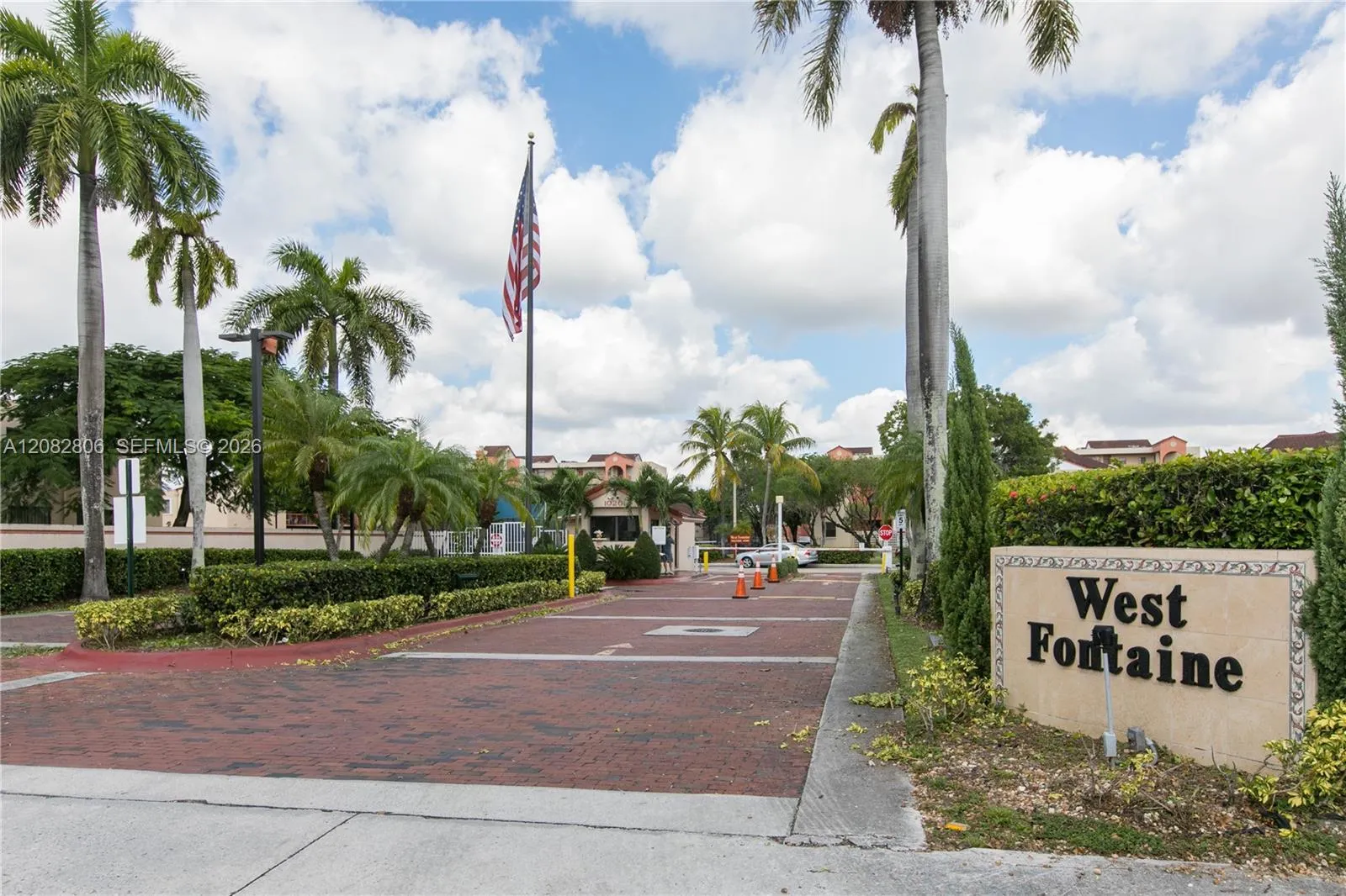 En Renta 10241 NW 9 Street Circle 109-5, Miami, FL 33172, Miami, FL 33172