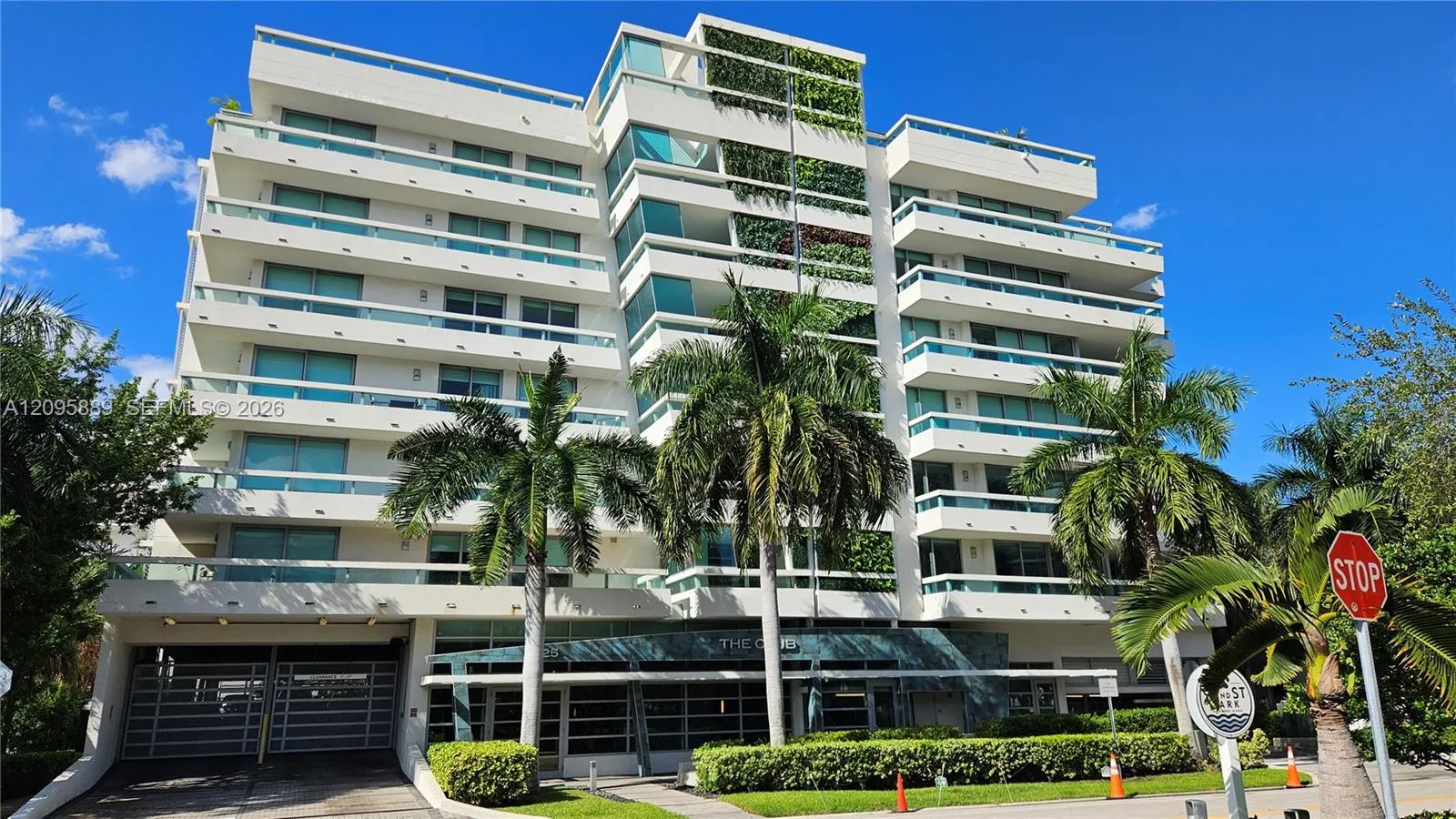 En Venta 1025 92nd Street 804, Bay Harbor Islands, FL 33154, Bay Harbor Islands, FL 33154