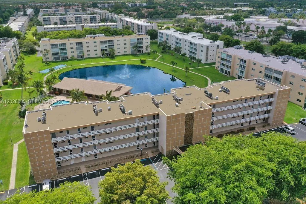Foto de propiedad en 1025 SE 2nd Avenue 208, Dania Beach, FL 33004 Dania Beach con MLS# 