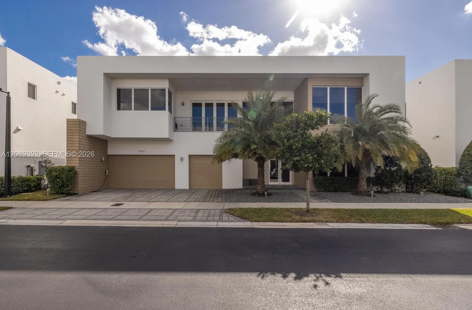 En Renta 10250 NW 75th Terrace, Doral, FL 33178, Doral, FL 33178