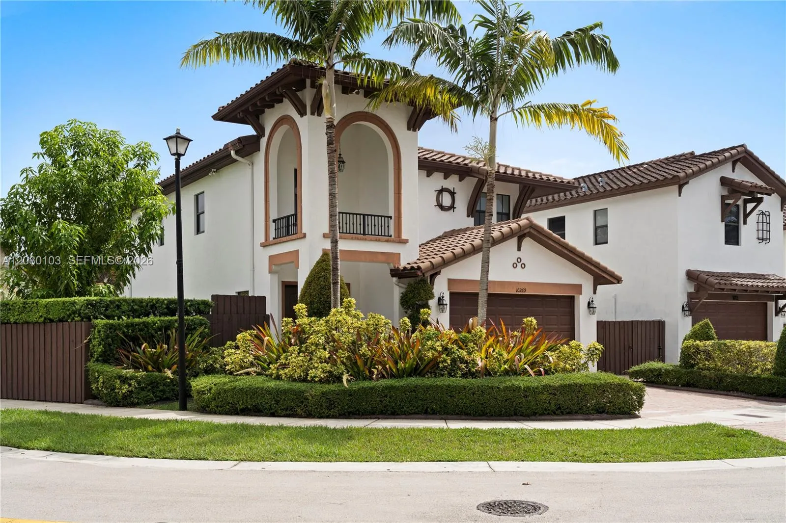 Foto de propiedad en 10269 NW 86th Street, Doral, FL 33178 Doral con MLS# 