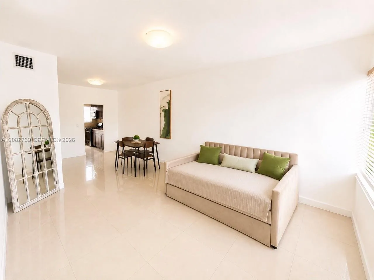 Foto de propiedad en 1027 94th Street 4, Bay Harbor Islands, FL 33154 Bay Harbor Islands con MLS# 