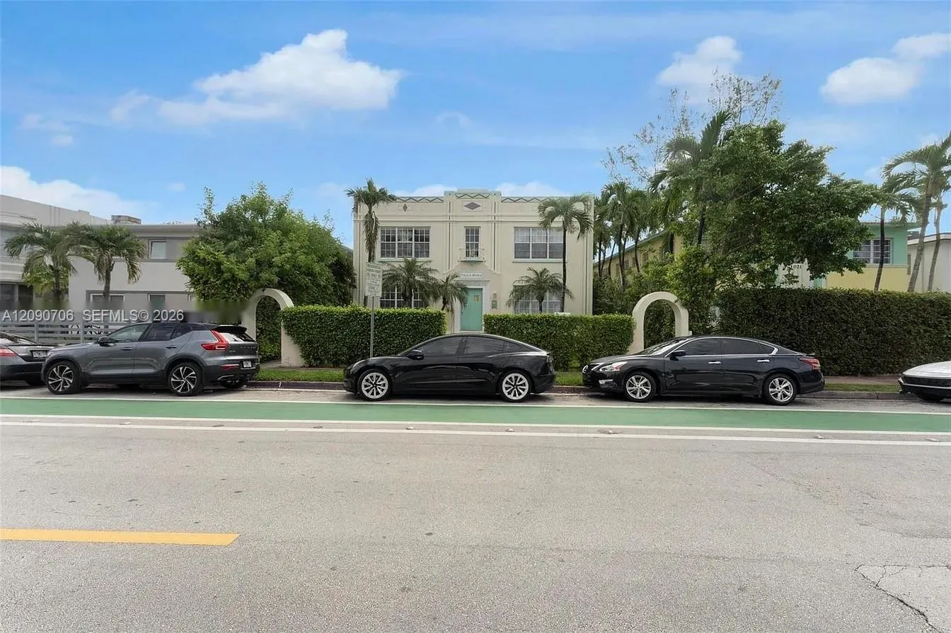 En Venta 1027 Euclid Avenue 12, Miami Beach, FL 33139, Miami Beach, FL 33139