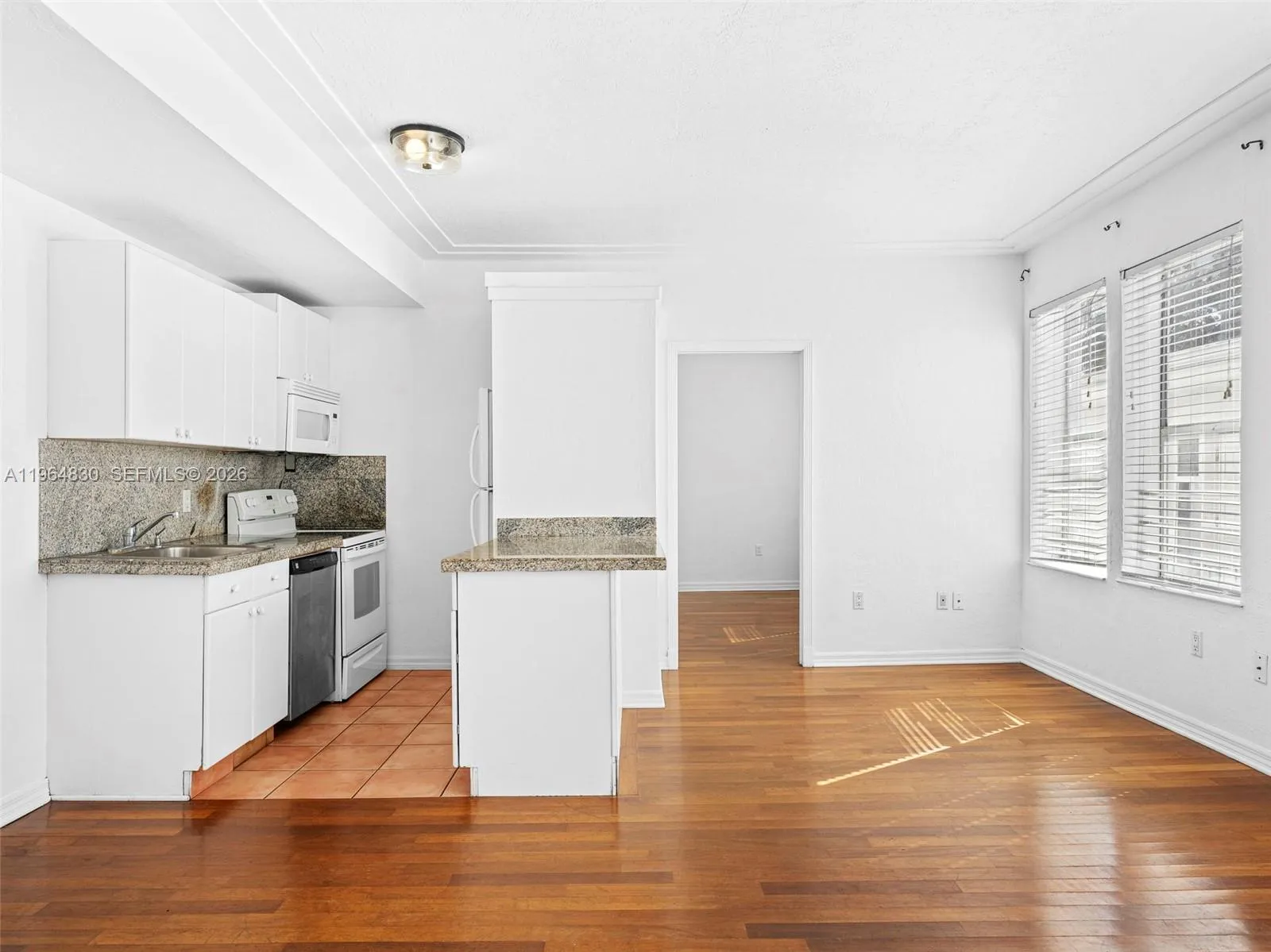 Foto de propiedad en 1027 Pennsylvania Avenue 206, Miami Beach, FL 33139 Miami Beach con MLS# 