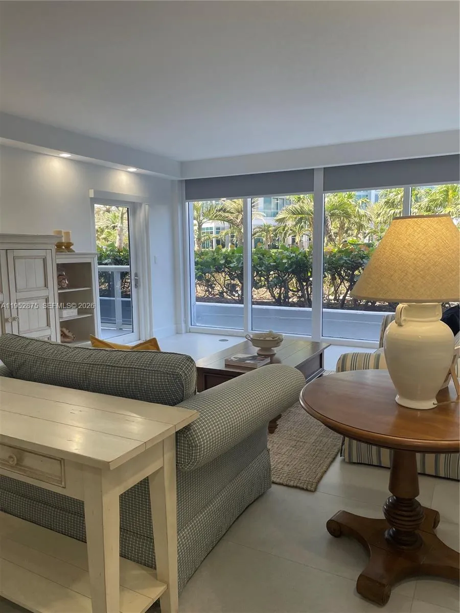 Foto de propiedad en 10275 Collins Avenue 208, Bal Harbour, FL 33154 Bal Harbour con MLS# 