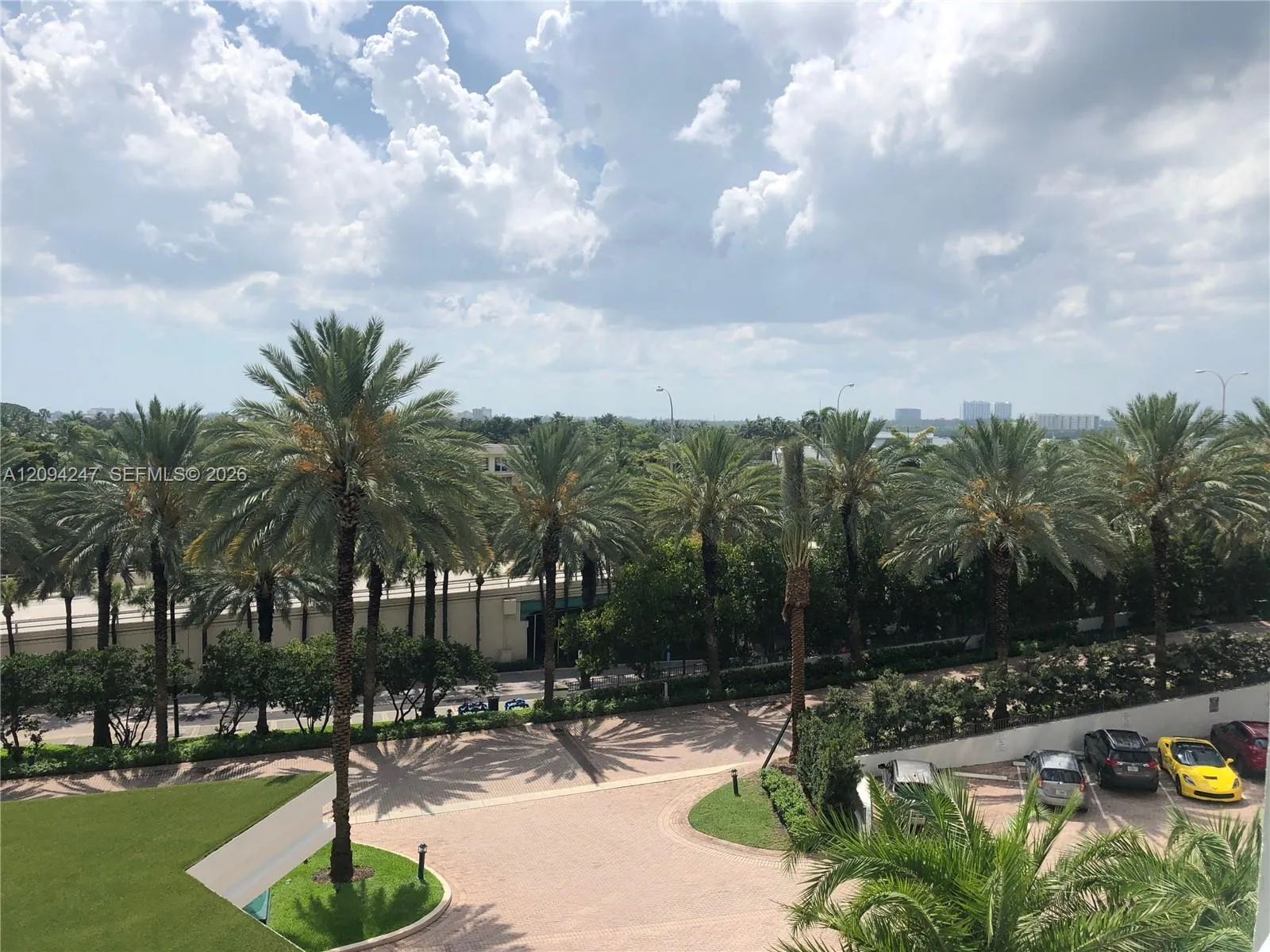 En Renta 10275 Collins Avenue 427, Bal Harbour, FL 33154, Bal Harbour, FL 33154