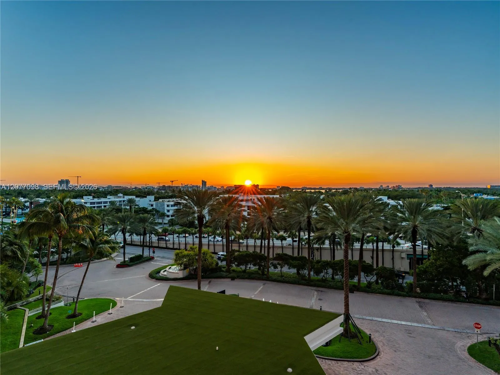 Foto de propiedad en 10275 Collins Avenue 527, Bal Harbour, FL 33154 Bal Harbour con MLS# 