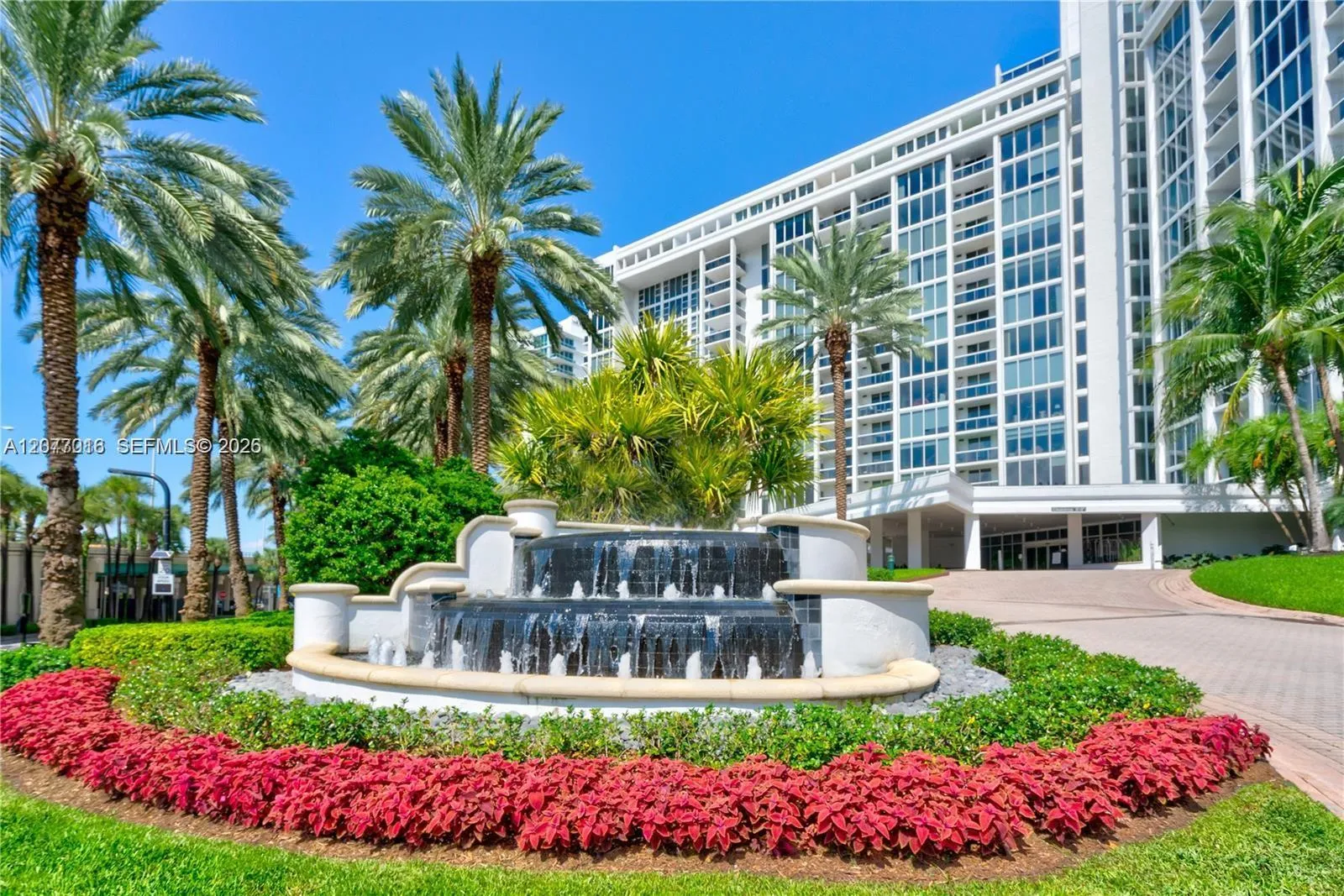 Foto de propiedad en 10275 Collins Avenue 611, Bal Harbour, FL 33154 Bal Harbour con MLS# 