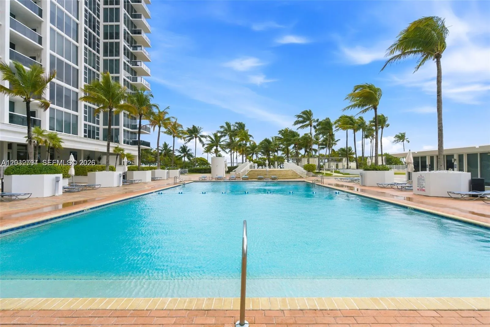 En Renta 10275 Collins Avenue 718, Bal Harbour, FL 33154, Bal Harbour, FL 33154