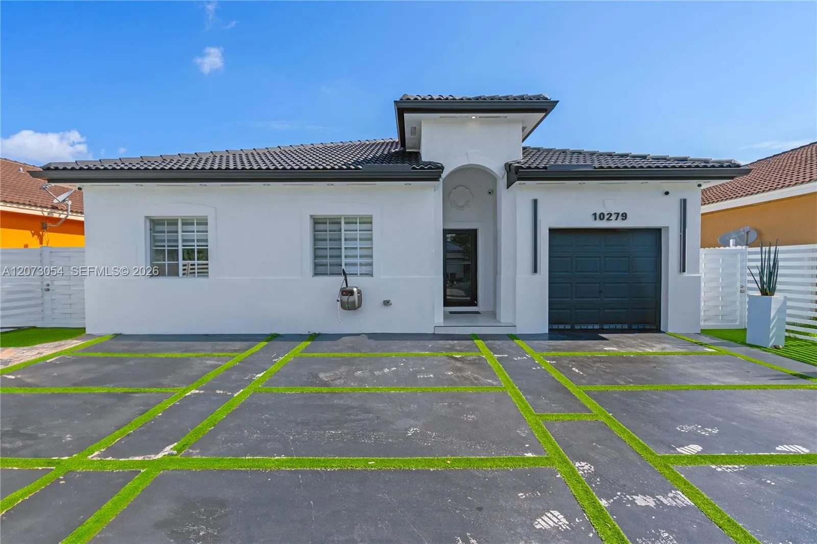 Foto de propiedad en 10279 SW 227th Lane, Cutler Bay, FL 33190 Cutler Bay con MLS# 