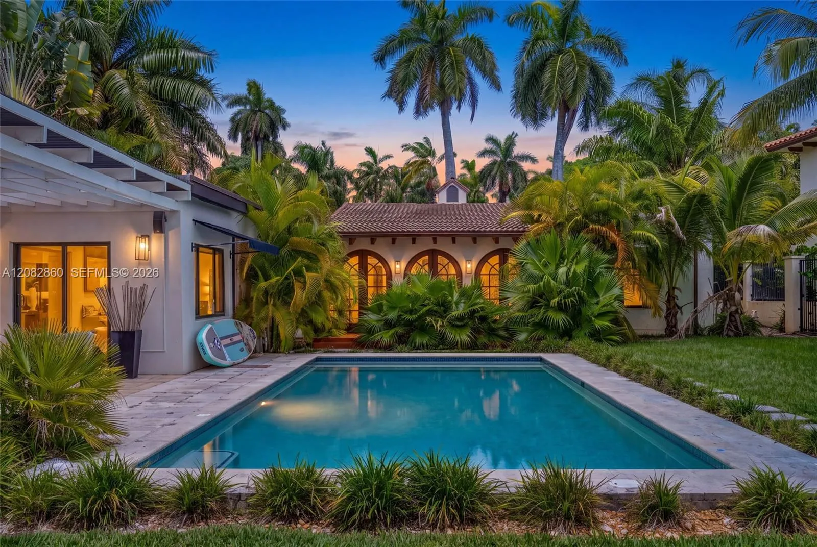 Foto de propiedad en 1028 NE 84th Street, Miami, FL 33138 Miami con MLS# 