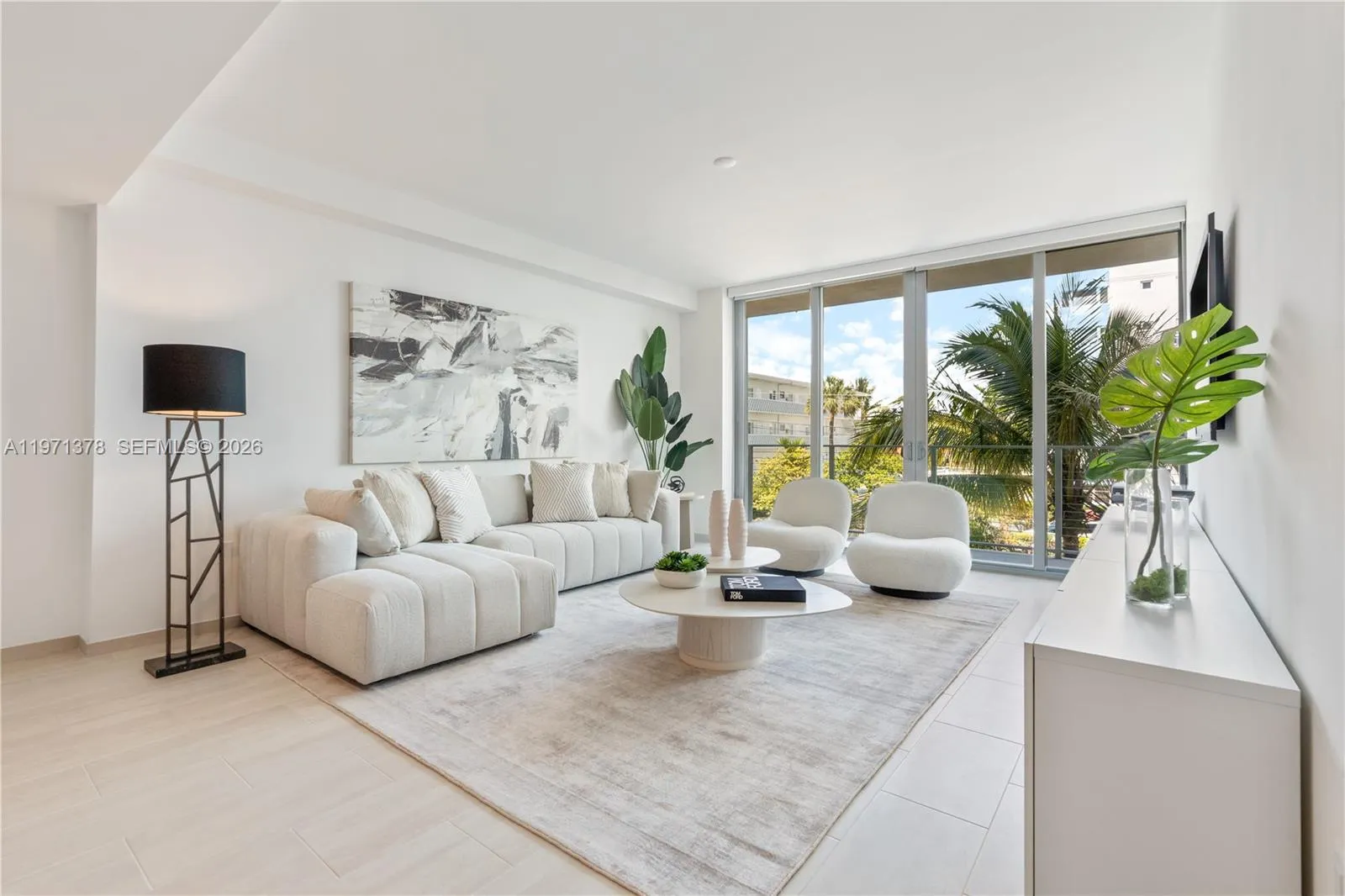 Foto de propiedad en 10281 W Bay Harbor Drive 203, Bay Harbor Islands, FL 33154 Bay Harbor Islands con MLS# 