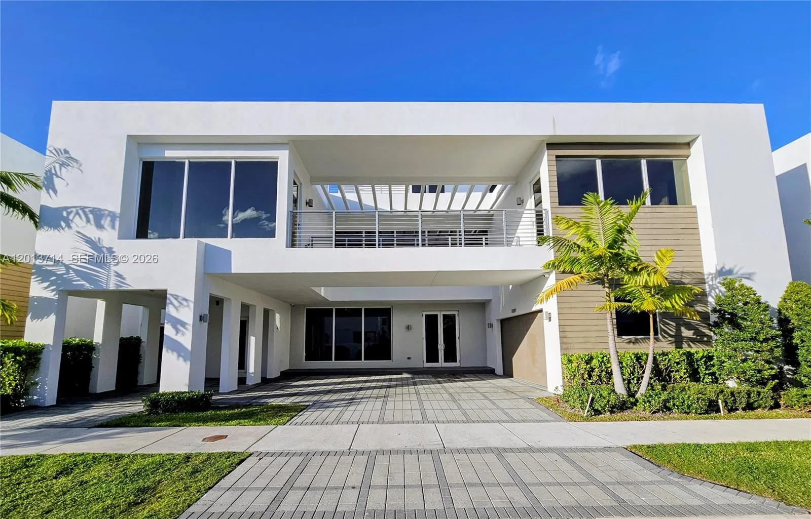 Foto de propiedad en 10289 NW 75th Terrace 10289, Doral, FL 33178 Doral con MLS# 