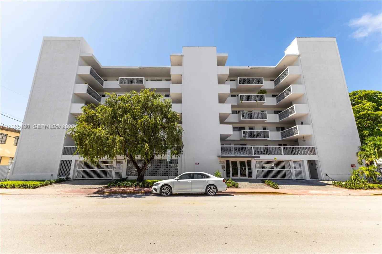 Foto de propiedad en 1030 9th Street 204, Miami Beach, FL 33139 Miami Beach con MLS# 
