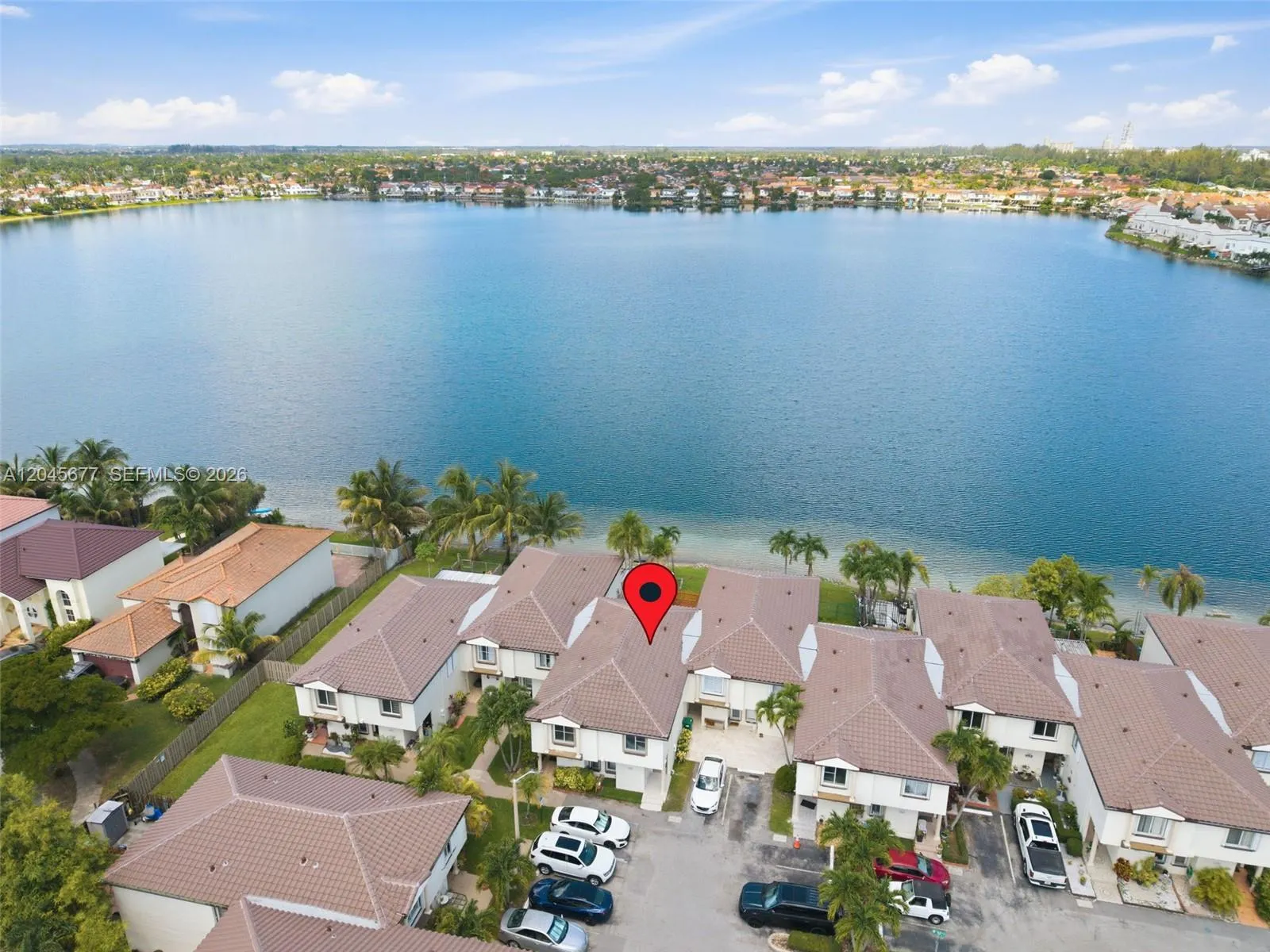 Foto de propiedad en 1030 NW 123rd Court 706, Miami, FL 33182 Miami con MLS# 
