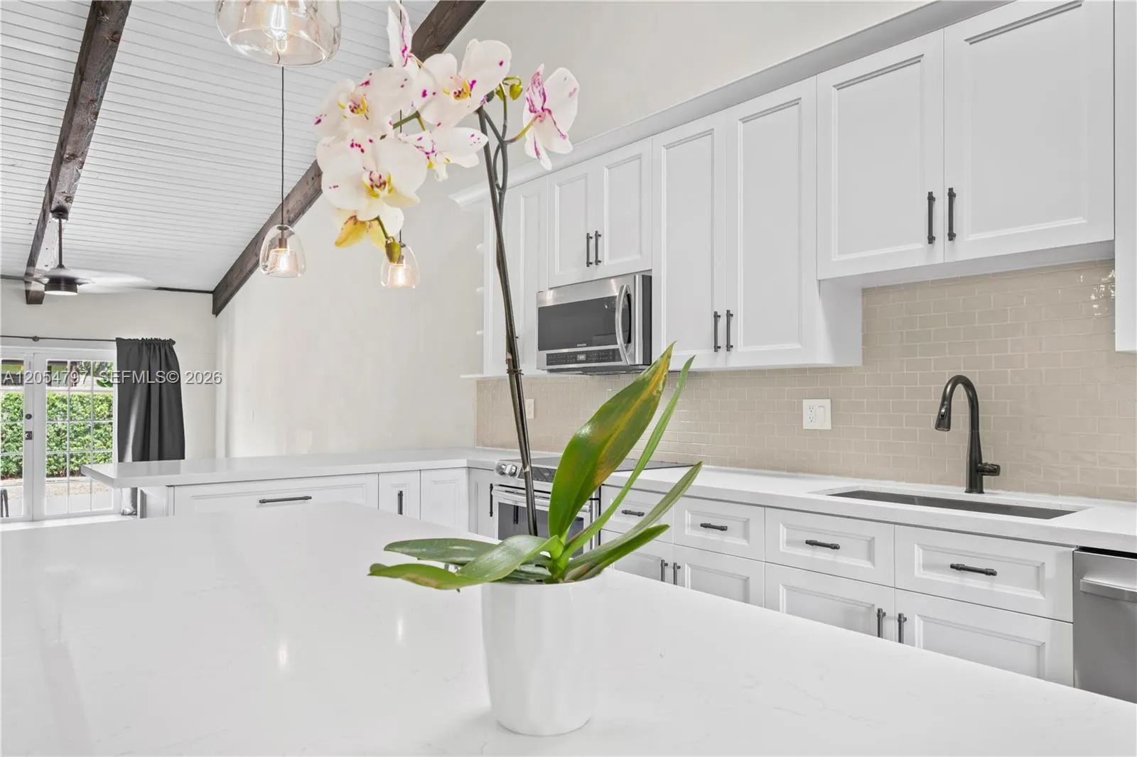Vendido 10301 Jasmine Court, Pembroke Pines, FL 33026, Pembroke Pines, FL 33026