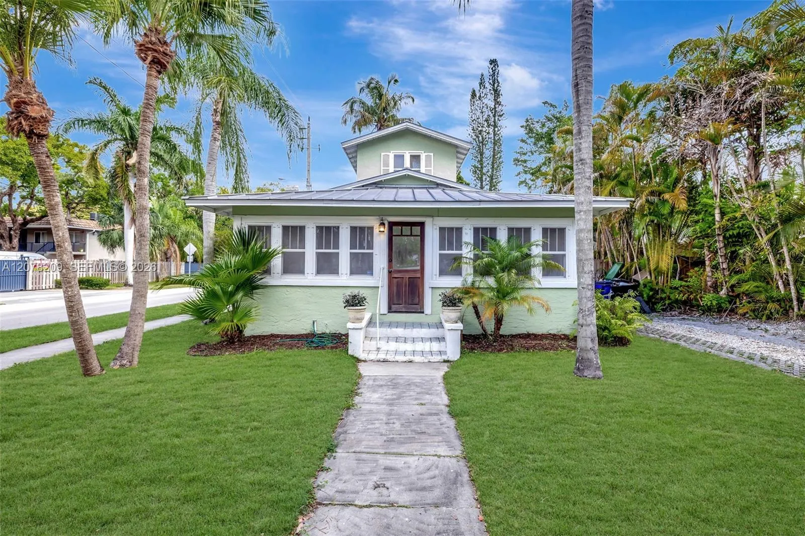 Foto de propiedad en 1031 SW 4th Street, Fort Lauderdale, FL 33312 Fort Lauderdale con MLS# 