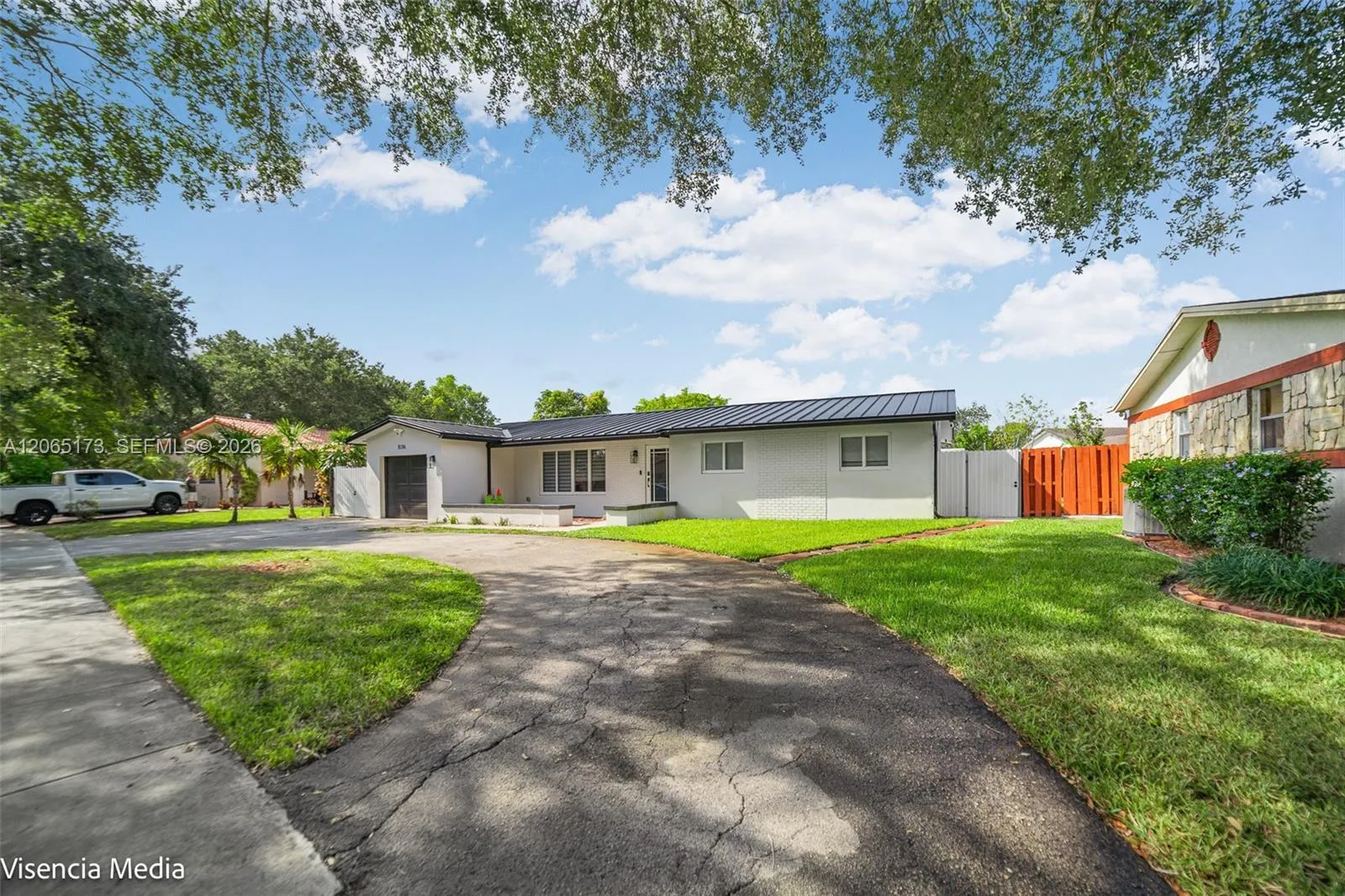 Foto de propiedad en 10316 SW 50th Street, Cooper City, FL 33328 Cooper City con MLS# 