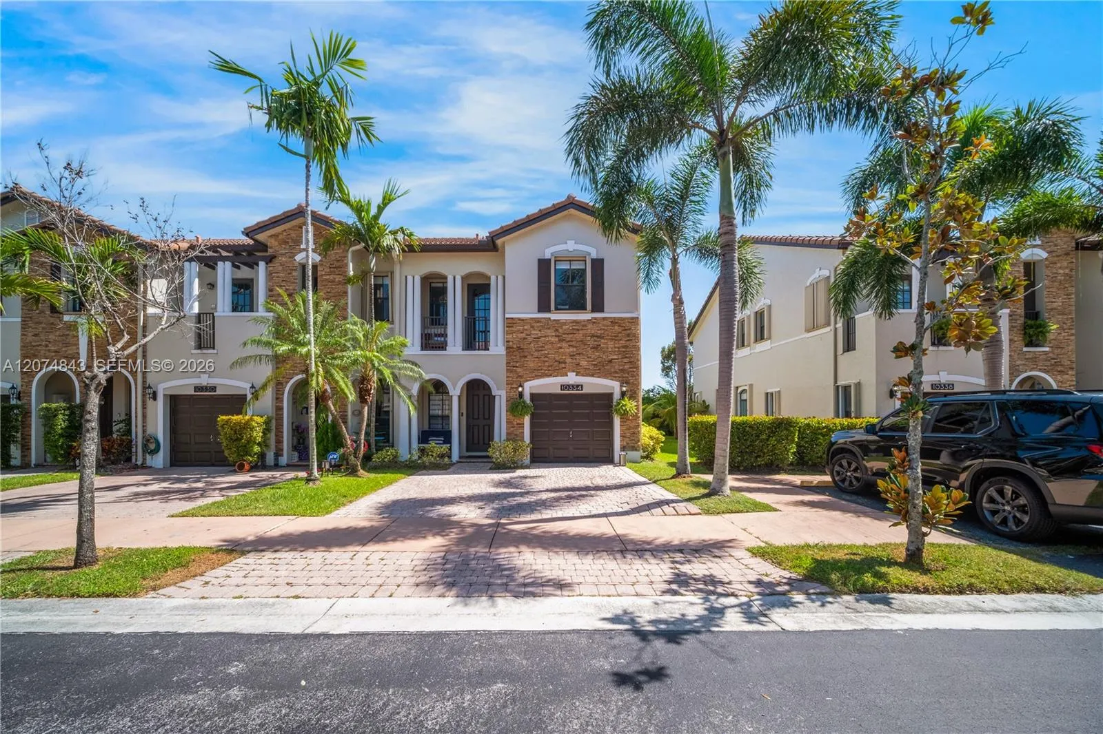 Foto de propiedad en 10334 NW 30th Terrace, Doral, FL 33172 Doral con MLS# 
