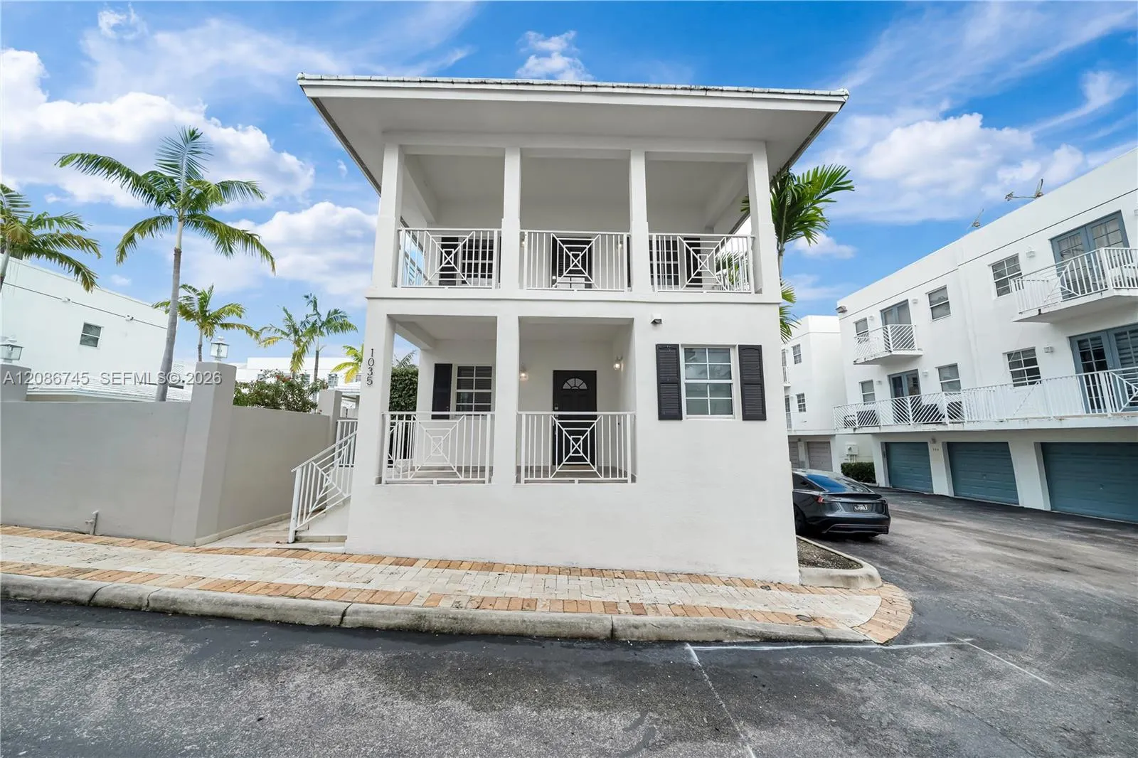 En Renta 1035 SW 9th Court N, Miami, FL 33130, Miami, FL 33130