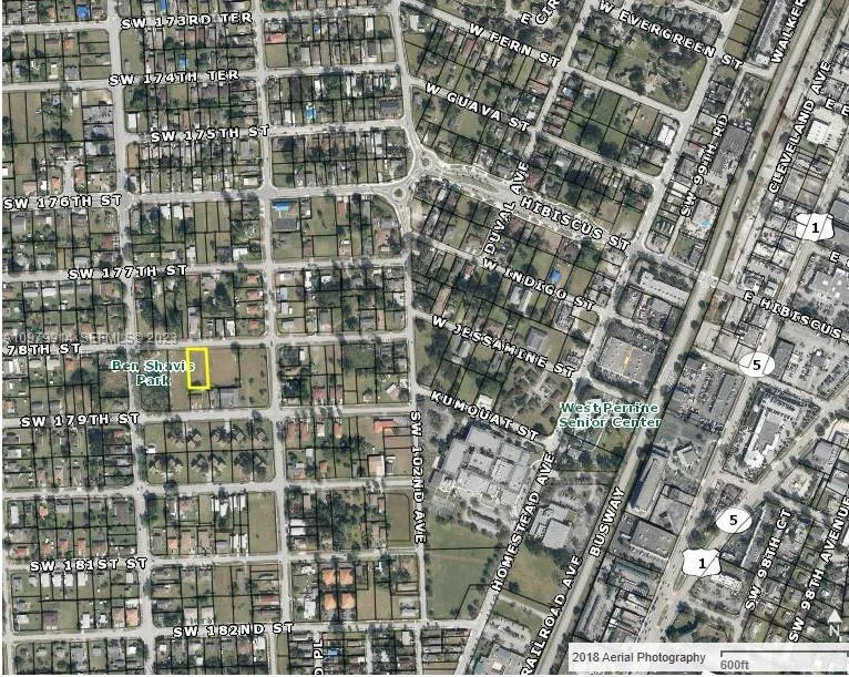 Foto de propiedad en 10356 SW 178th Street, Miami, FL 33157 Miami con MLS# 