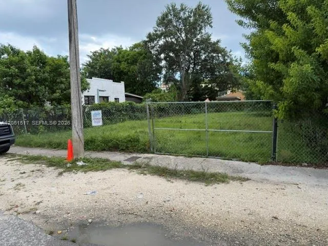En Venta 1036 NW 31st Street, Miami, FL 33127, Miami, FL 33127