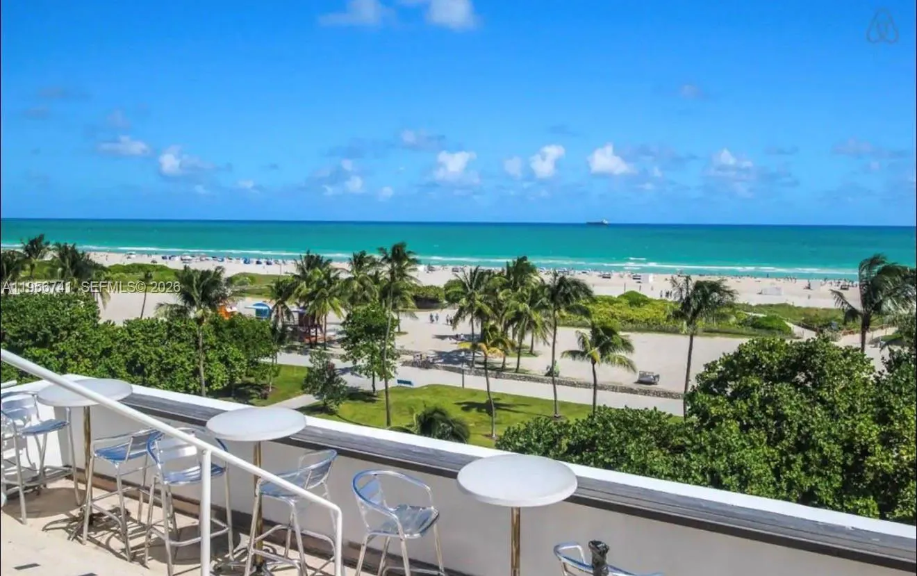 Foto de propiedad en 1036 Ocean Drive B201, Miami Beach, FL 33139 Miami Beach con MLS# 