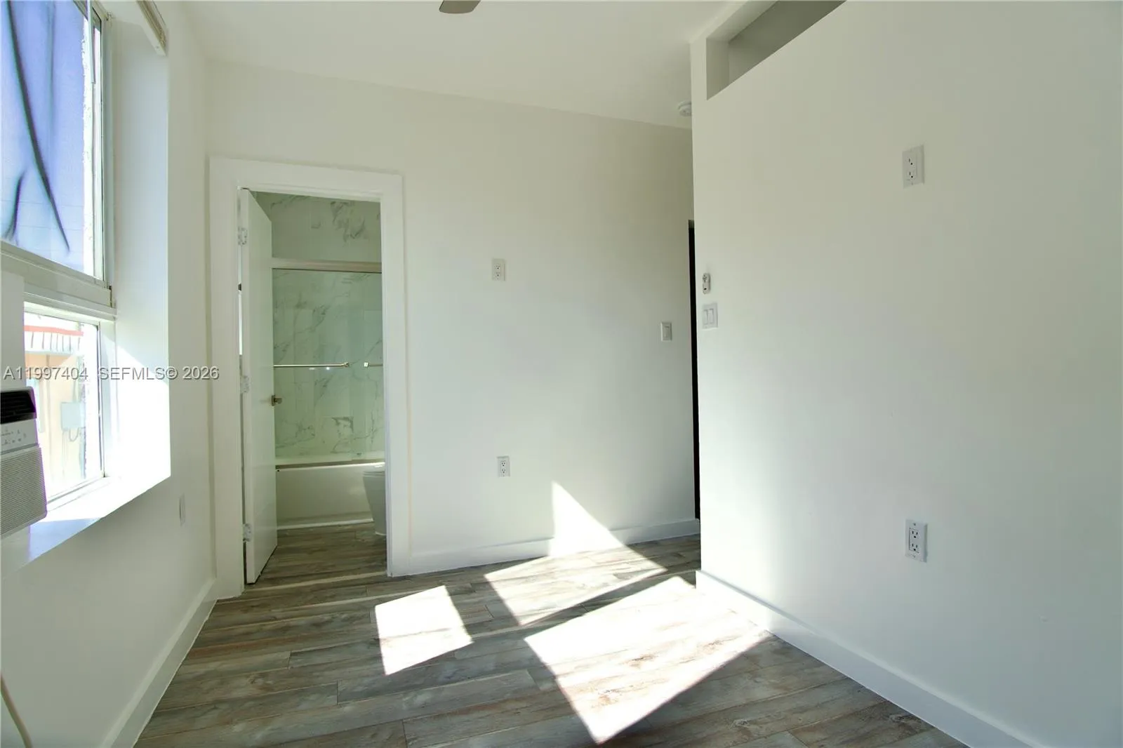 En Renta 1036 SW 5th Street 12, Miami, FL 33130, Miami, FL 33130