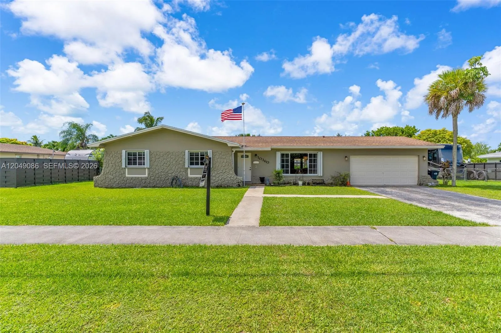 En Venta 10360 SW 112th Street, Miami, FL 33176, Miami, FL 33176