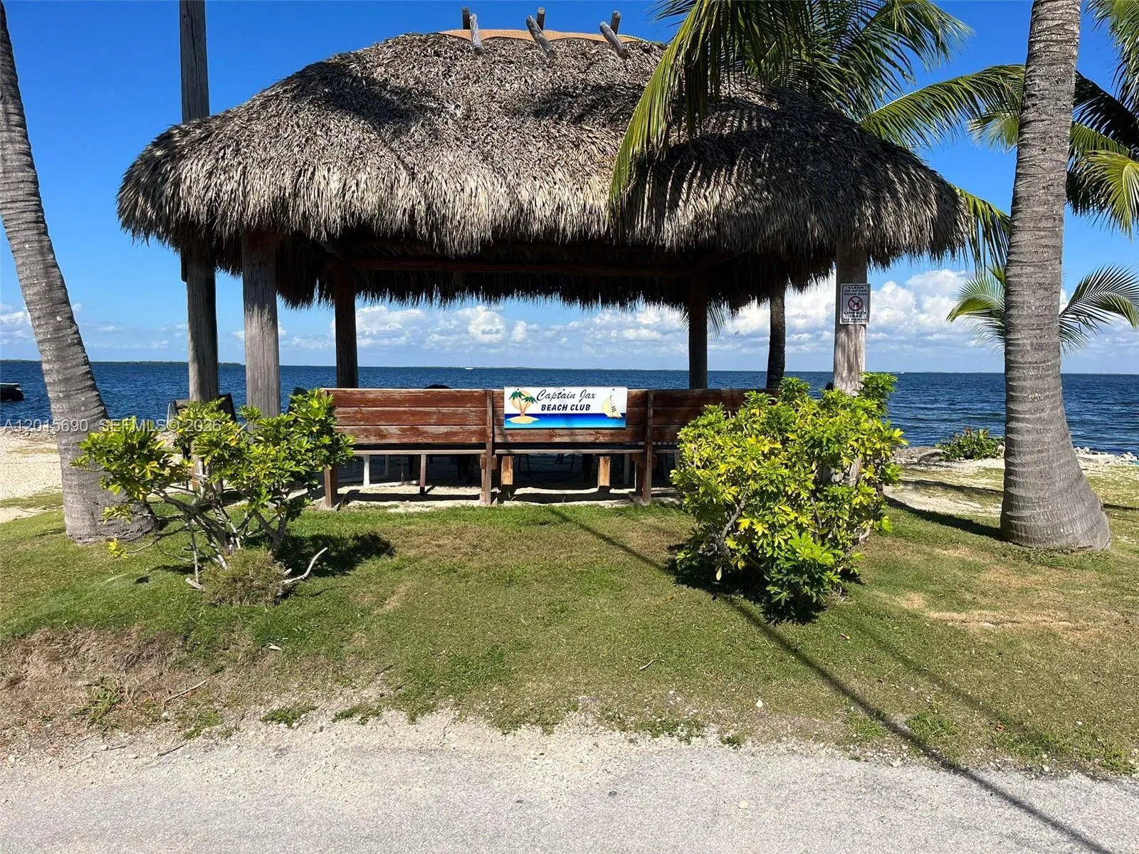 Foto de propiedad en 103650 Overseas Highway, Key Largo, FL 33037 Key Largo con MLS# 