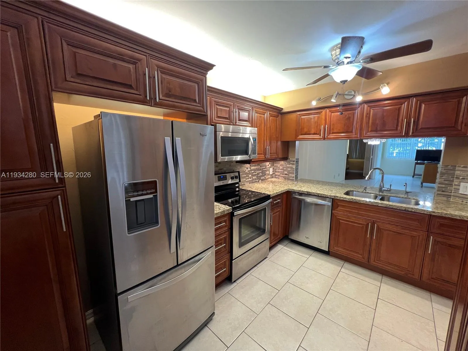 Foto de propiedad en 10369 NW 24th Place 201, Sunrise, FL 33322 Sunrise con MLS# 