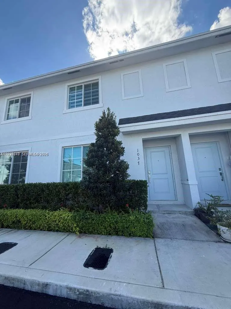 Foto de propiedad en 1037 NW 5th Street 1037, Florida City, FL 33034 Florida City con MLS# 