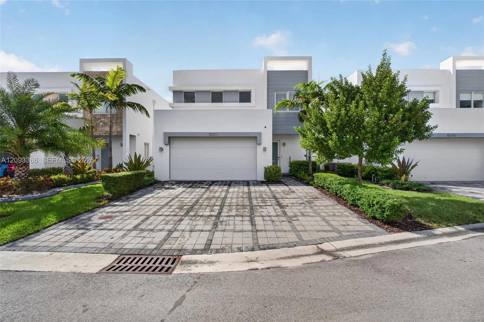 En Venta 10370 NW 67th Terrace, Doral, FL 33178, Doral, FL 33178