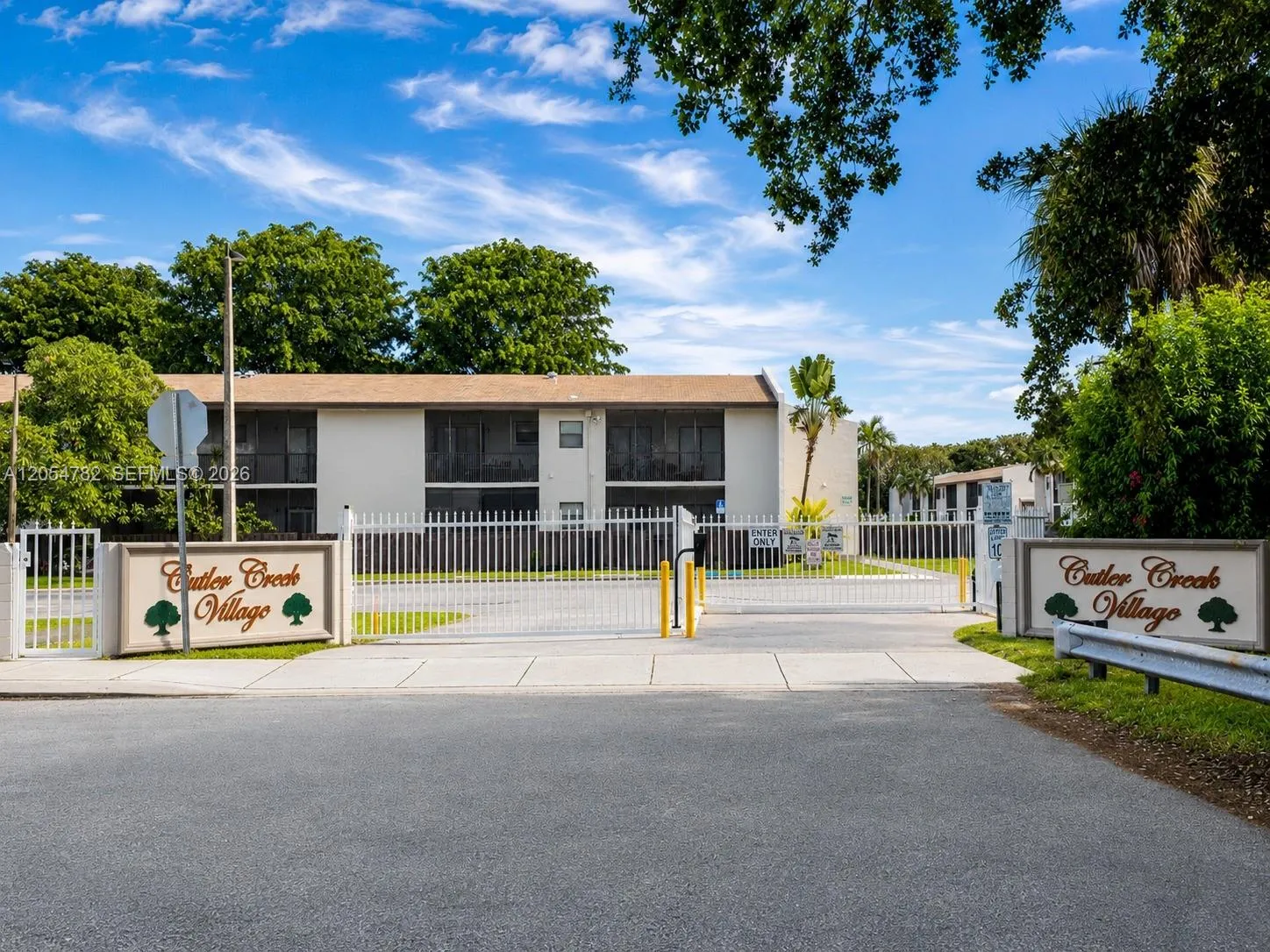 En Venta 10370 SW 220th Street 228, Cutler Bay, FL 33190, Cutler Bay, FL 33190
