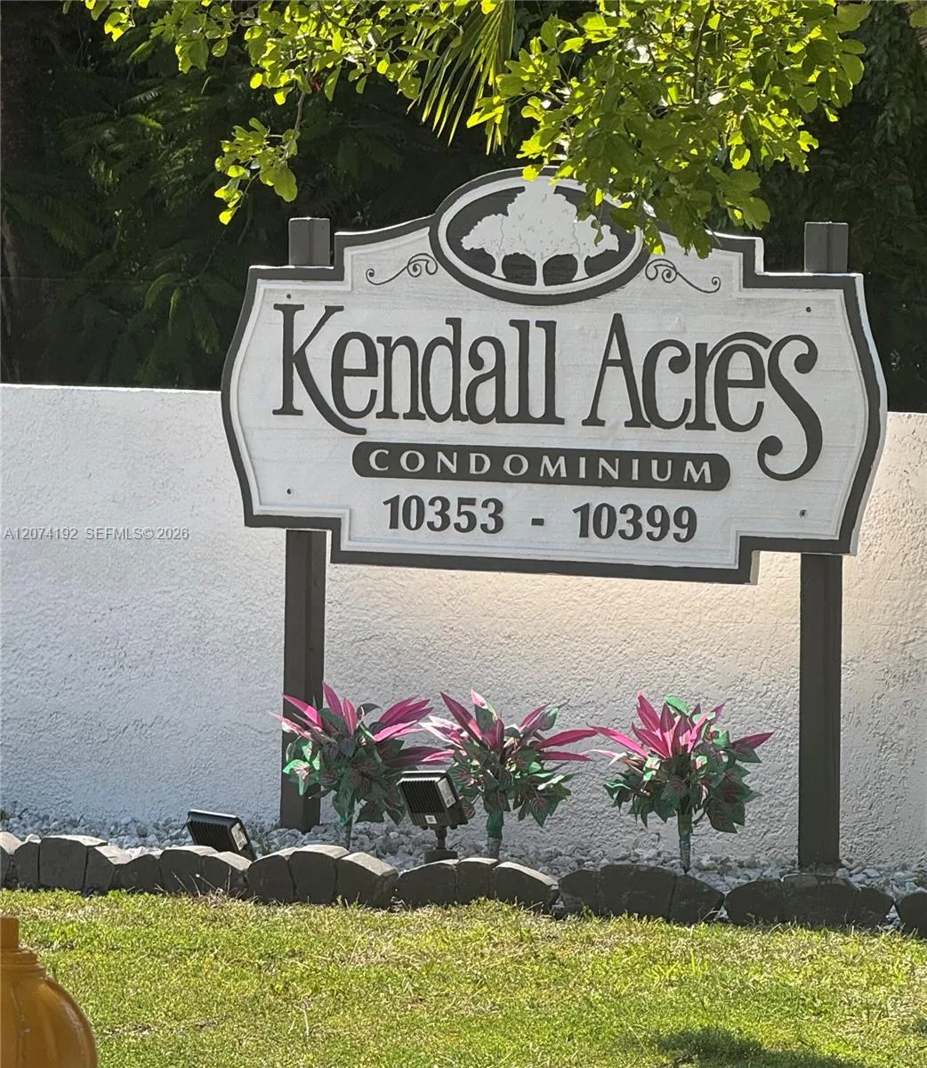 En Venta 10395 N Kendall Drive V1, Miami, FL 33176, Miami, FL 33176