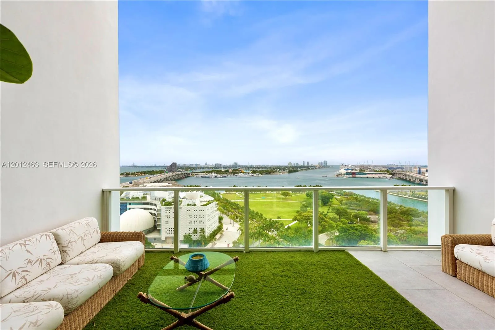 Foto de propiedad en 1040 Biscayne Boulevard 1602, Miami, FL 33132 Miami con MLS# 
