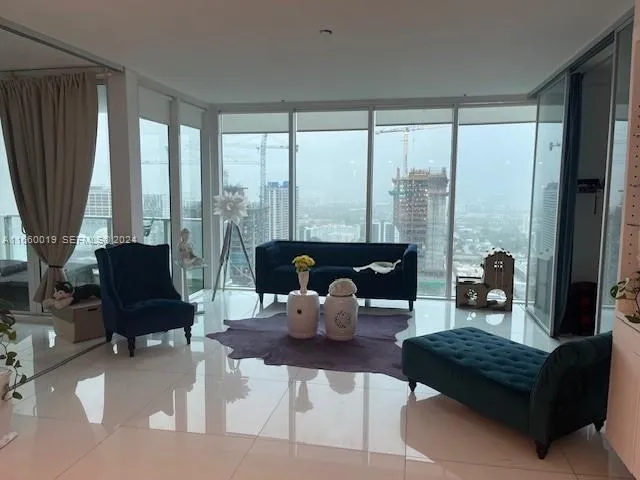 Foto de propiedad en 1040 Biscayne Boulevard 2607, Miami, FL 33132 Miami con MLS# 