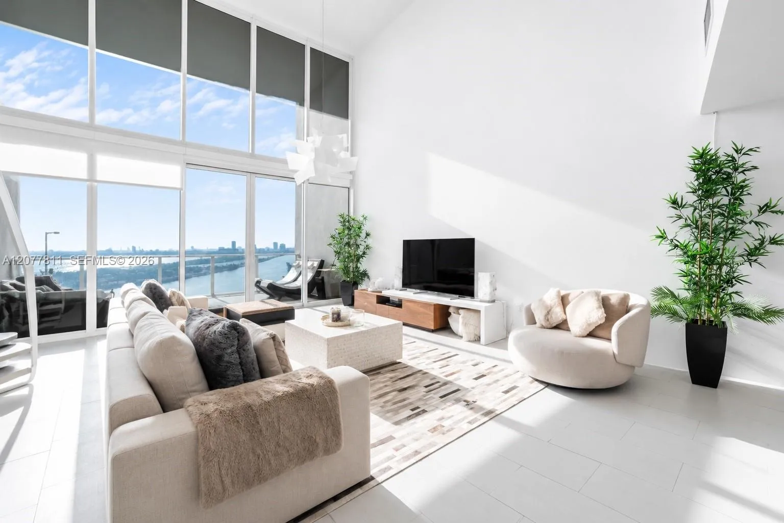 En Renta 1040 Biscayne Boulevard 3203, Miami, FL 33132, Miami, FL 33132