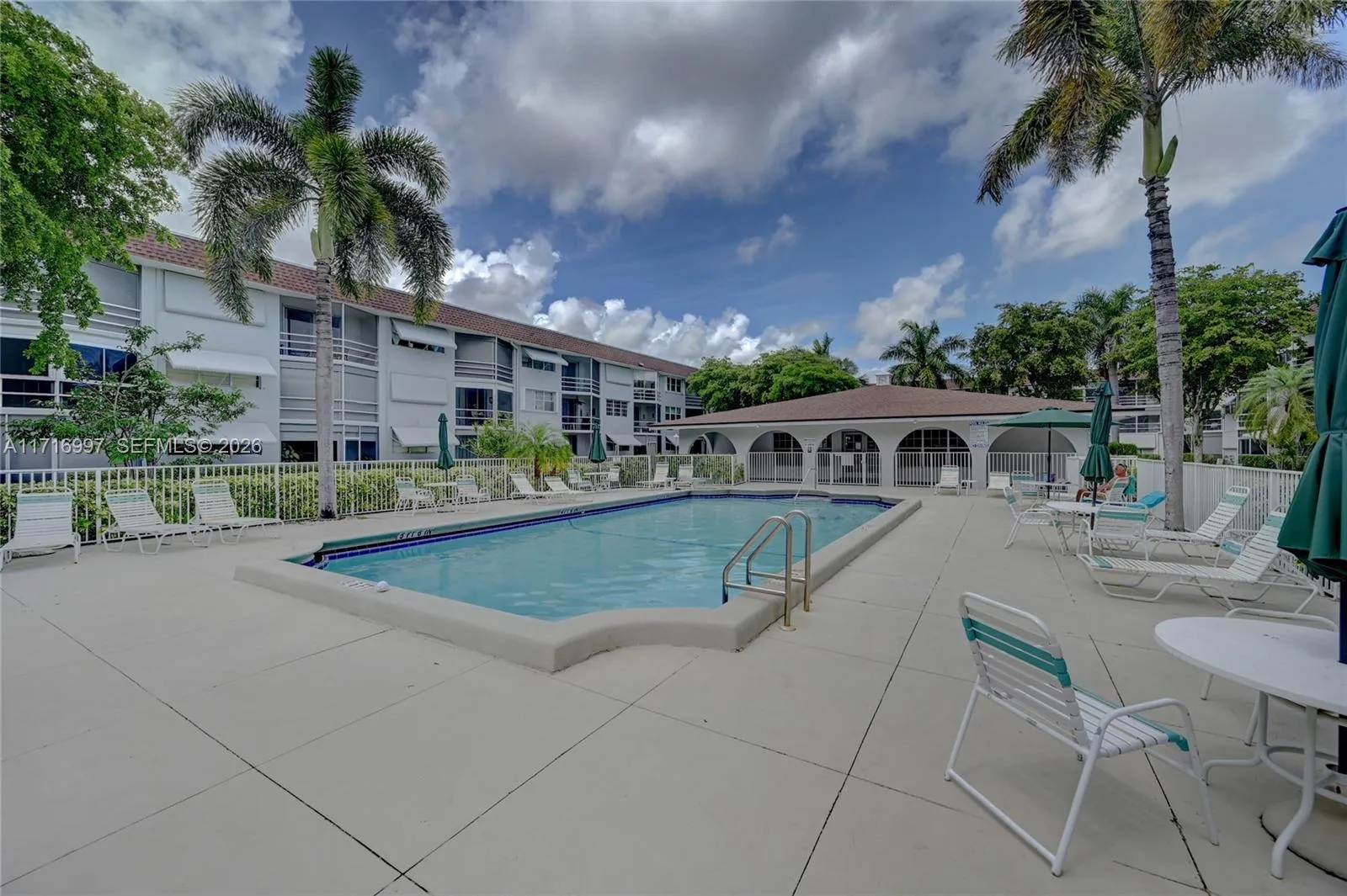 Foto de propiedad en 1040 SE 4th Avenue 128, Deerfield Beach, FL 33441 Deerfield Beach con MLS# 