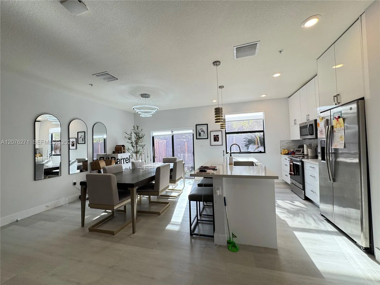 Foto de propiedad en 10413 NW 82nd Street 3, Doral, FL 33178 Doral con MLS# 